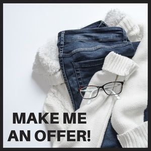 Closet clear out! Accepting most offers!!